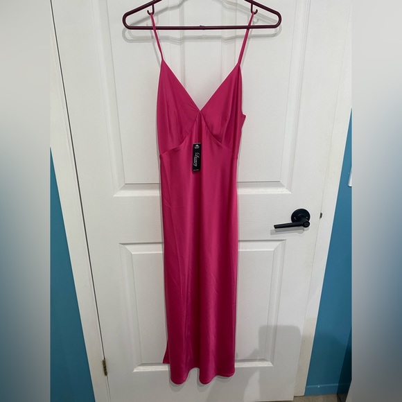 Satin dress - Picture 3 of 6